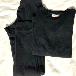 🐝Boy’s Thermals Long Sleeve Pair🐝